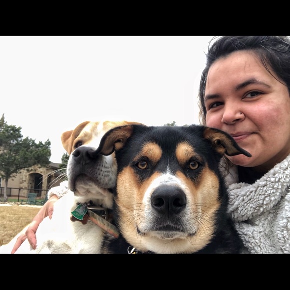 Meet your Posher, Nechelle - Picture 1 of 1